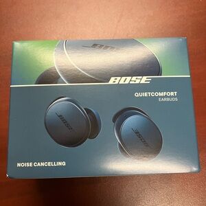 New in Box Bose QuietComfort Noise Cancelling Earbuds, Twilight Blue